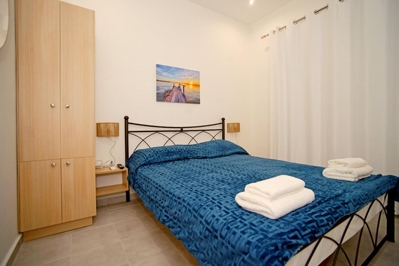 Karnagio Rooms Kyparissia Exteriör bild